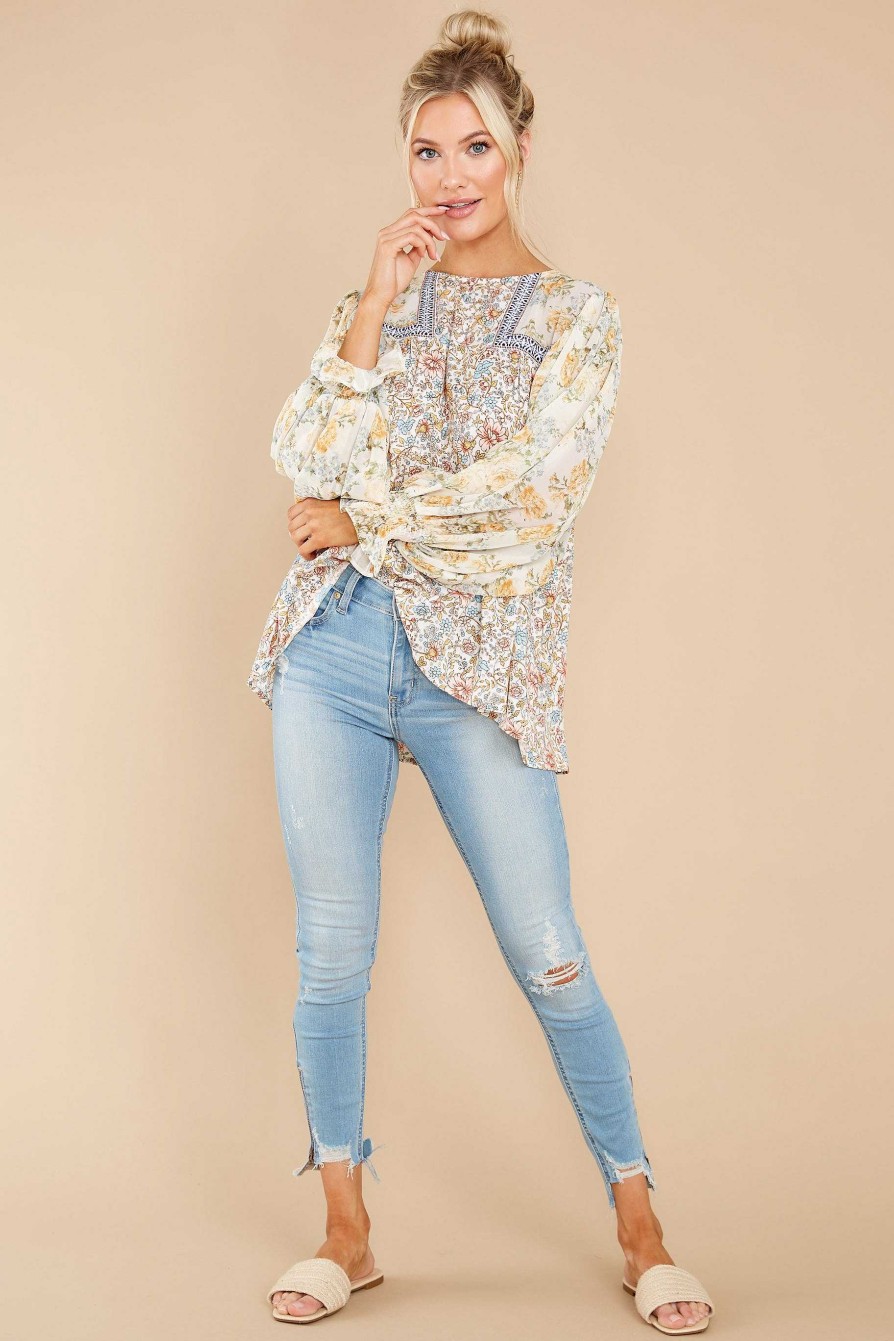 Clothing Red Dress Blouses & Shirts | Stylish Edge And Sage Floral Print Top Cream